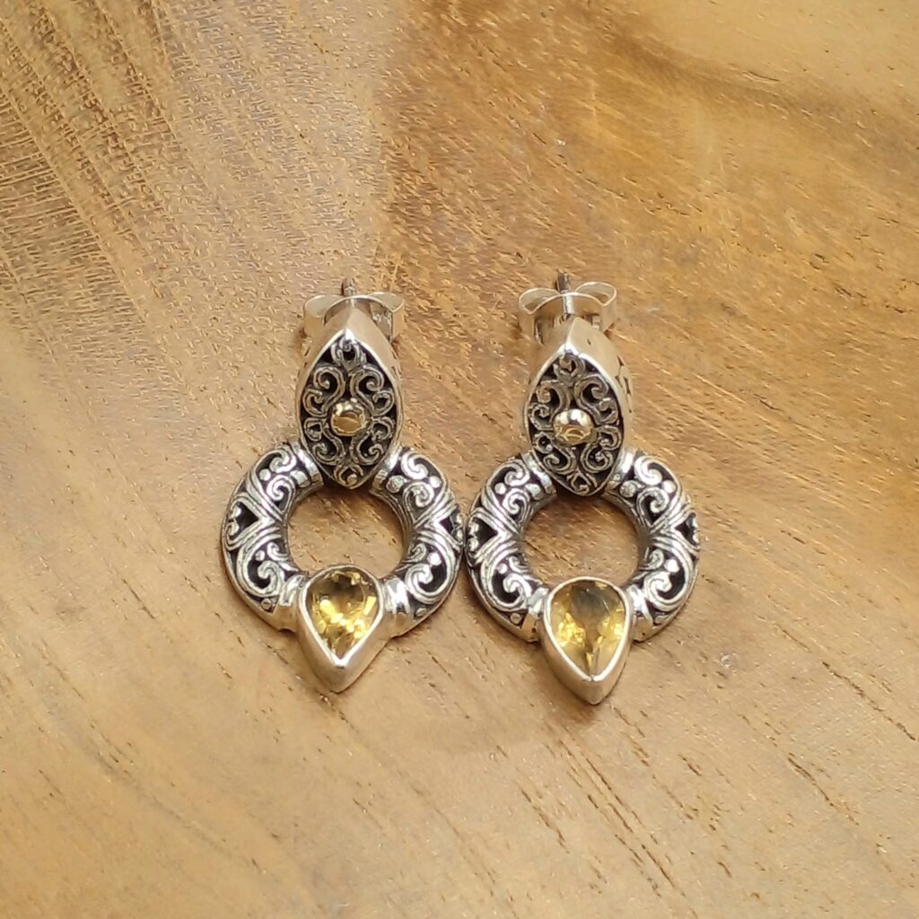 Anting Tusuk Perak Bali Permata