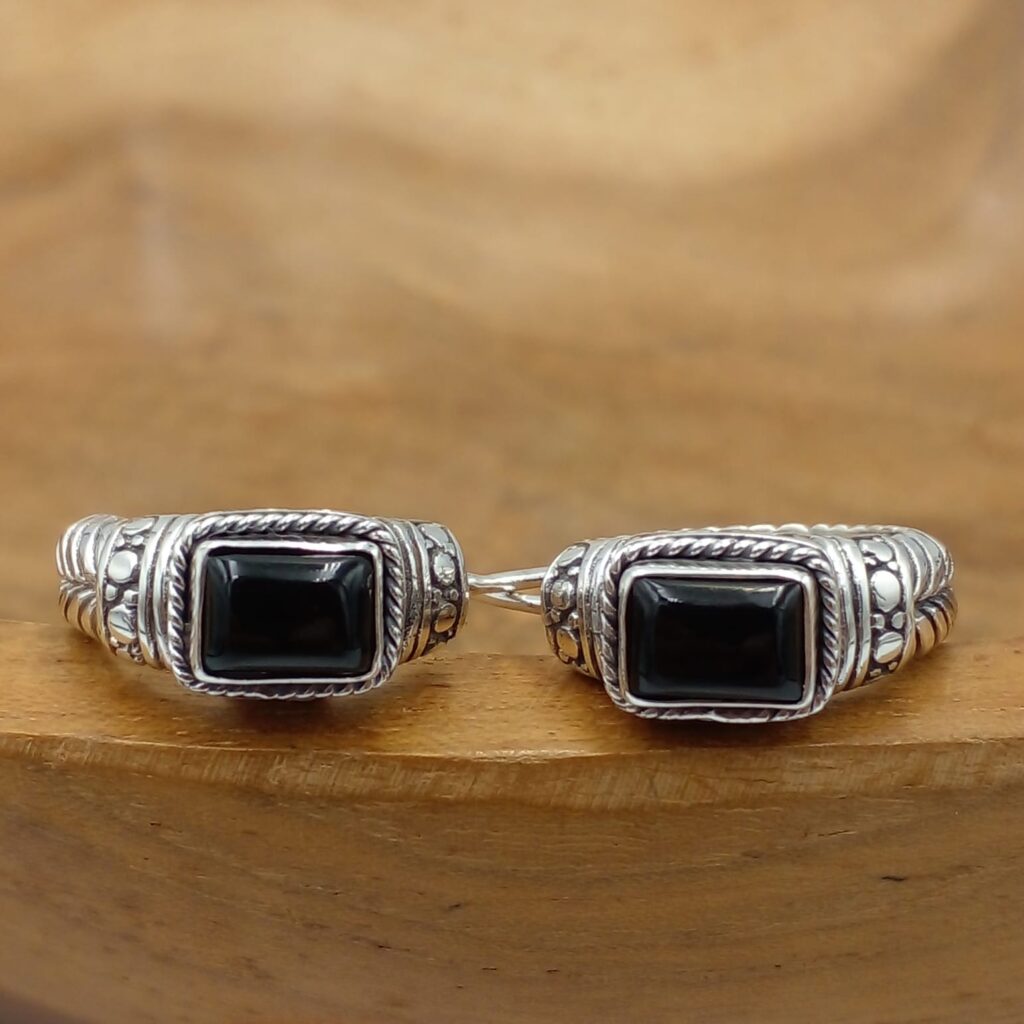 Anting Tusuk Perak Permata