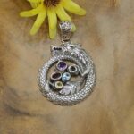 Liontin Naga Perak Permata