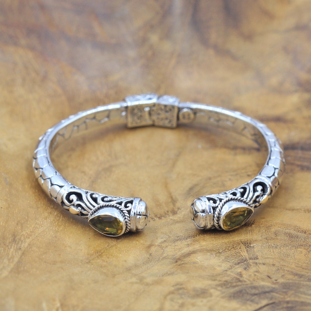 Gelang Cuff Perak Permata